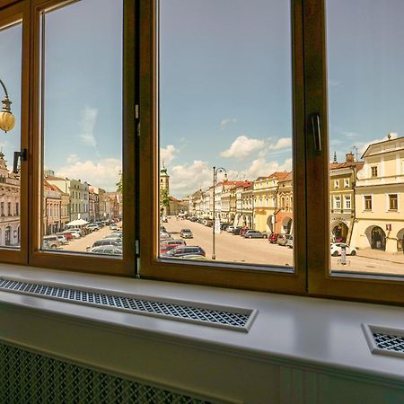 Hotel Zlata Hvezda Литомишль Экстерьер фото