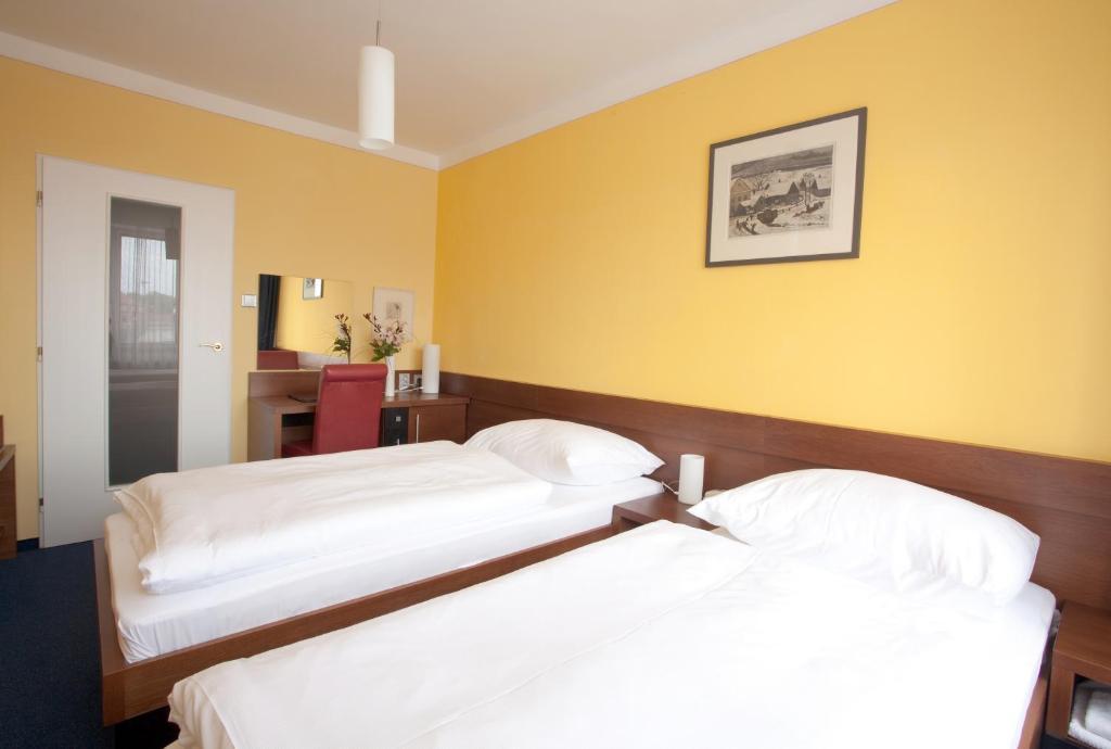 Hotel Zlata Hvezda Литомишль Номер фото